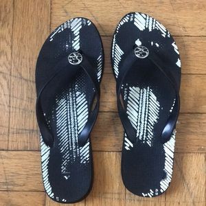 COACH flip-flops size 8
